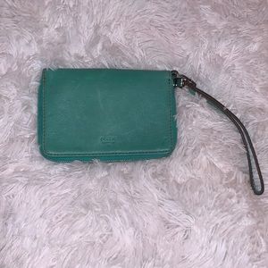 ✨FOSSIL GREEN LEATHER WRISTLET✨